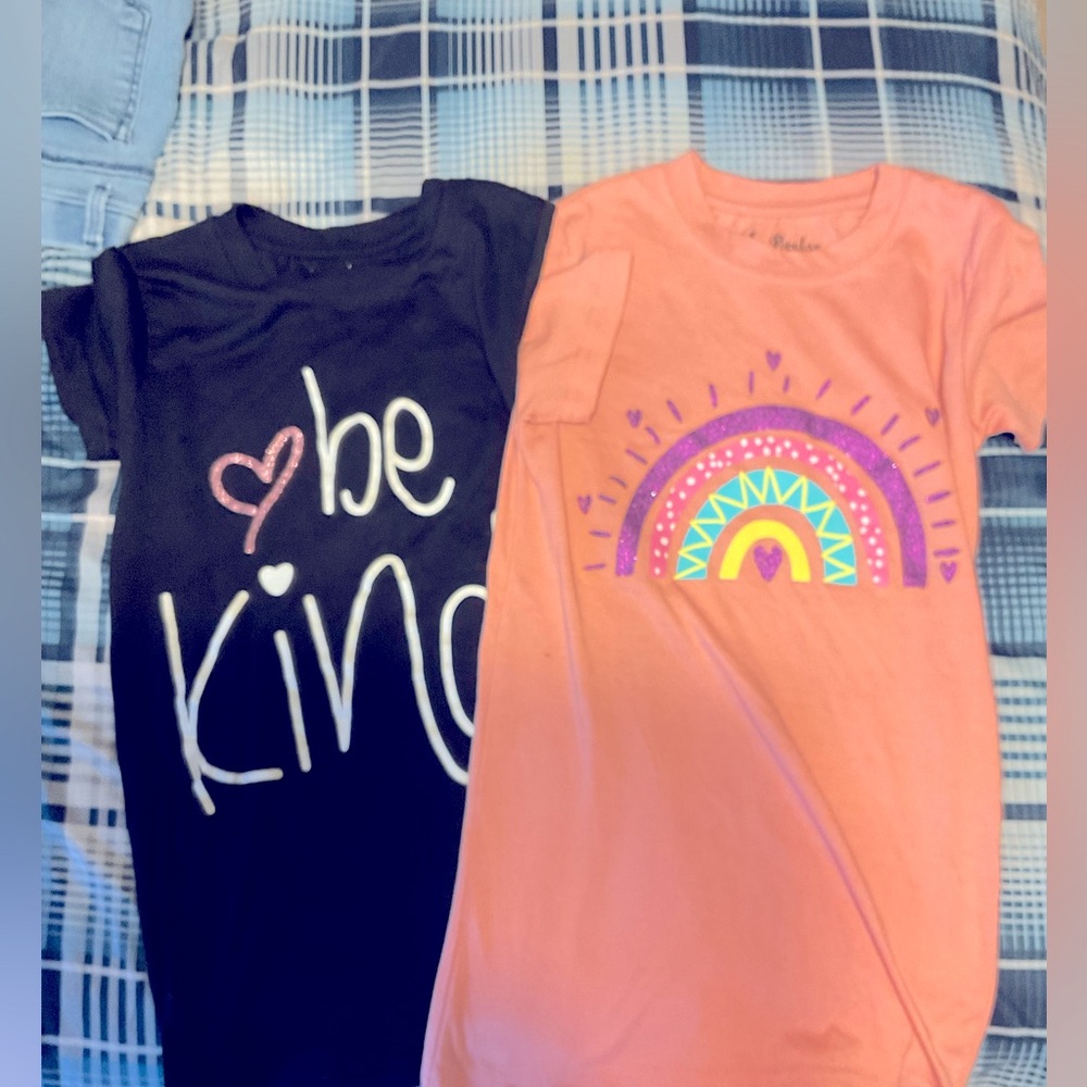 2 Fun, Miss Popular, Short sleeved Tee Shirts, with trendy Motifs. Sz. 10/12.